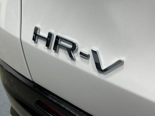 Platinum White Pearl 2027 Honda HR-V EX-L