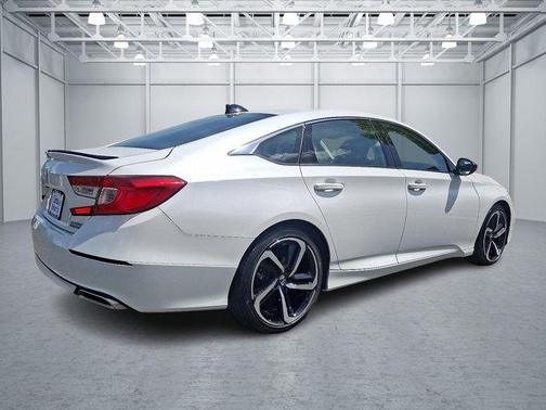 2022 Honda Accord Sport SE