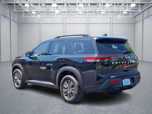Black 2023 Nissan Pathfinder SV
