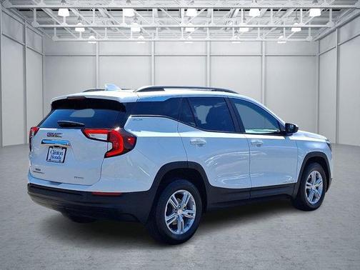 Summit White 2022 GMC Terrain SLE