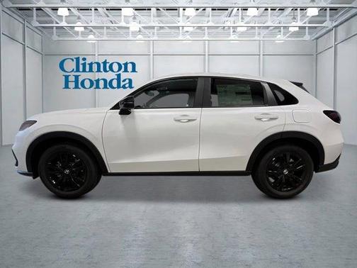 Platinum White 2026 Honda HR-V Sport