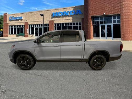 2025 Honda Ridgeline Black Edition