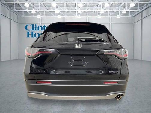 Crystal Black Pearl 2027 Honda HR-V Sport