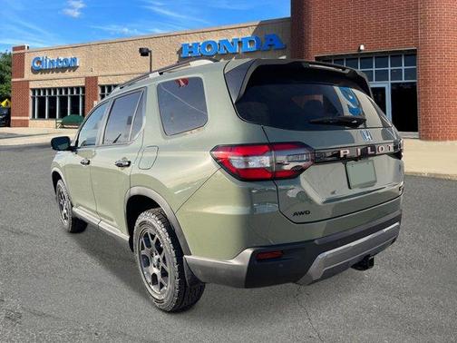 2026 Honda Pilot TrailSport