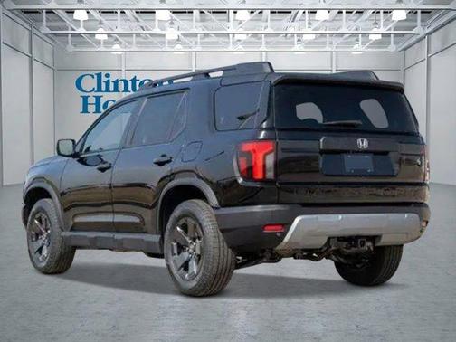 Crystal Black Pearl 2026 Honda Passport RTL Towing
