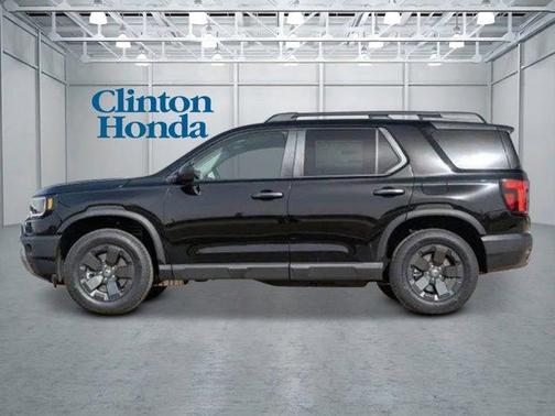 Crystal Black Pearl 2026 Honda Passport RTL Towing