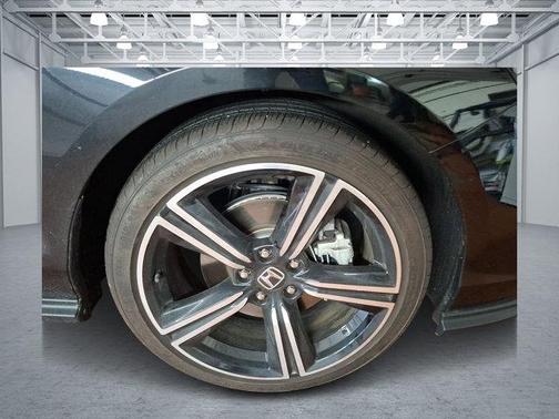 Crystal Black Pearl 2025 Honda Accord Hybrid Sport