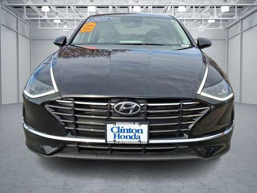 2022 Hyundai SONATA SE