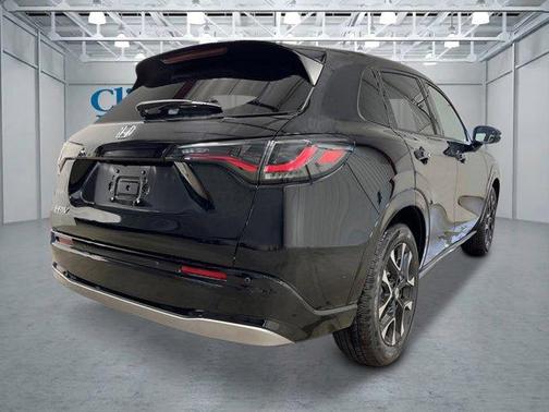 Crystal Black Pearl 2026 Honda HR-V EX-L