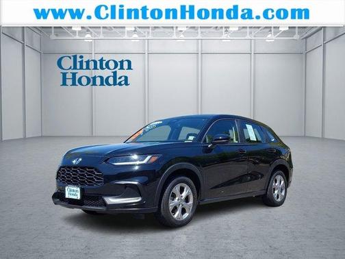 Crystal Black Pearl 2023 Honda HR-V LX