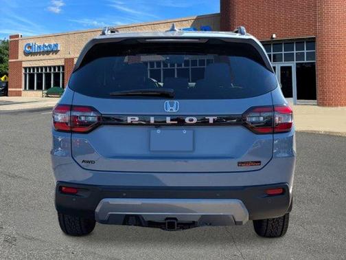 2026 Honda Pilot TrailSport