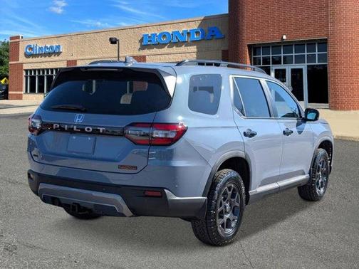 2026 Honda Pilot TrailSport