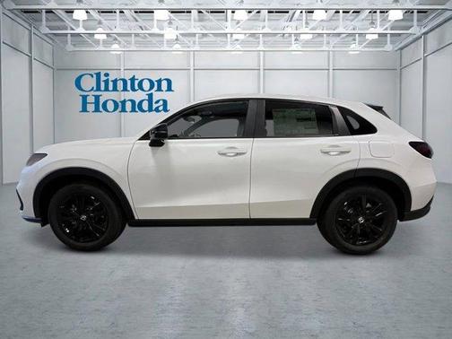 Platinum White Pearl 2027 Honda HR-V Sport
