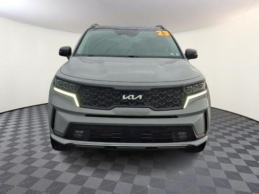 Wolf Gray 2023 Kia Sorento SX