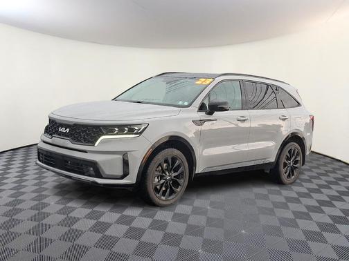 Wolf Gray 2023 Kia Sorento SX