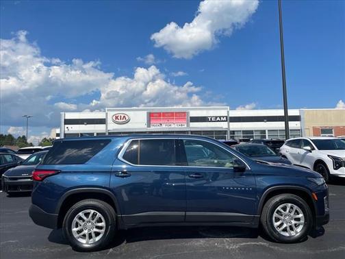 2022 Chevrolet Traverse LS