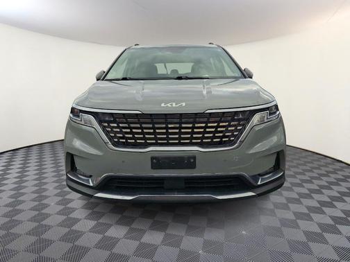 2022 Kia Carnival SX