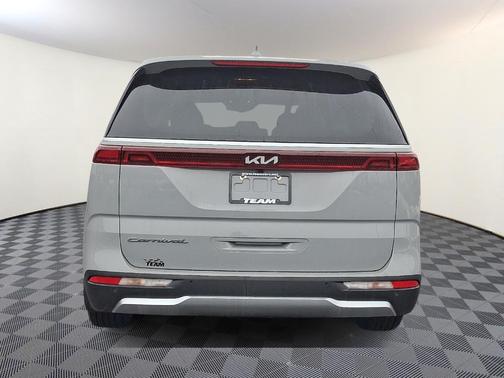 2022 Kia Carnival SX
