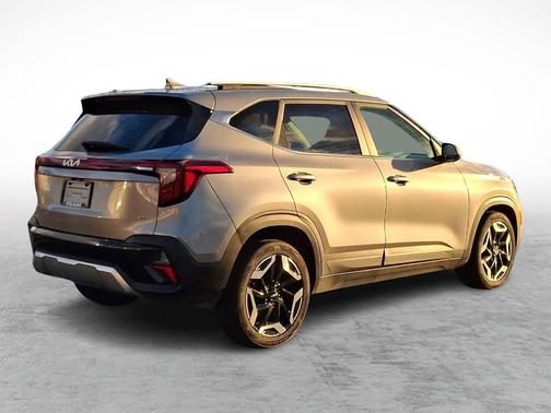 2024 Kia Seltos SX
