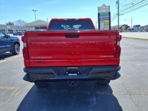 2022 Chevrolet Silverado 1500 Custom Trail Boss