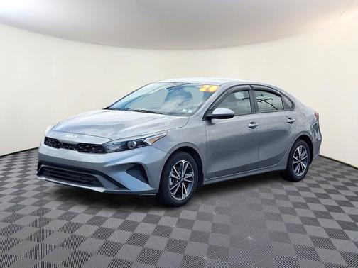 Steel Gray 2024 Kia Forte LXS