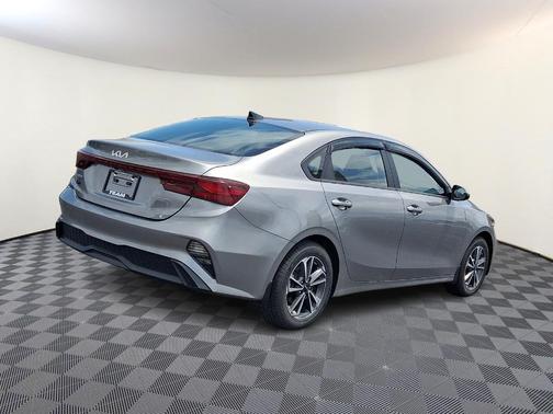 Steel Gray 2024 Kia Forte LXS