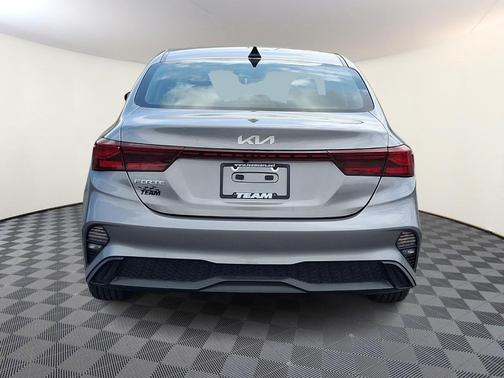 Steel Gray 2024 Kia Forte LXS
