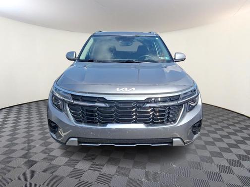 Steel Gray 2024 Kia Seltos S