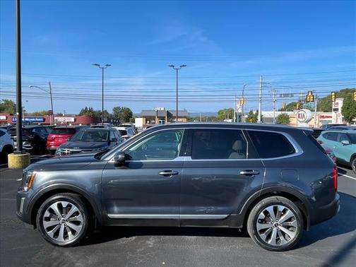 2022 Kia Telluride S