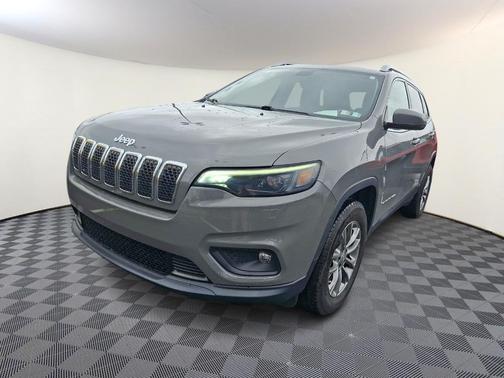 Sting Gray Clearcoat 2020 Jeep Cherokee Latitude Plus