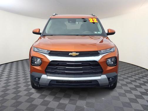 Vivid Orange Metallic 2022 Chevrolet Trailblazer LT