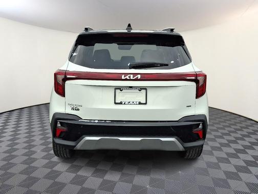 2024 Kia Seltos SX