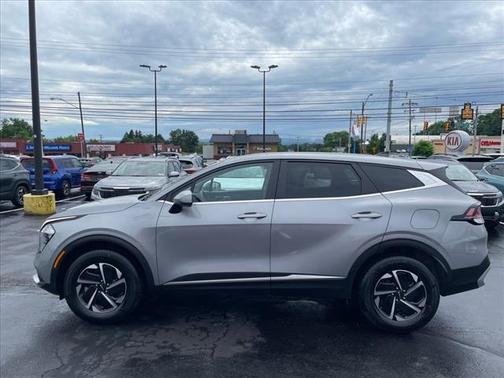 2023 Kia Sportage Hybrid LX