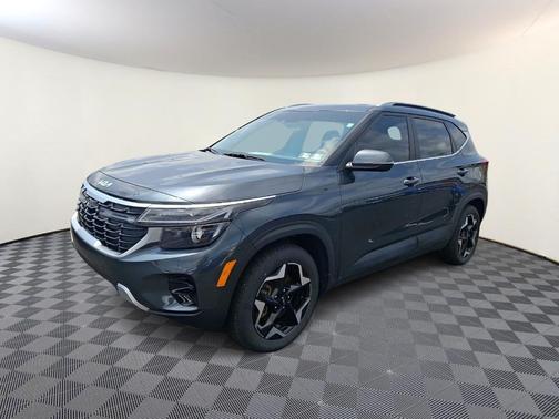 Gravity Gray 2024 Kia Seltos EX