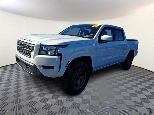 Glacier White 2022 Nissan Frontier SV