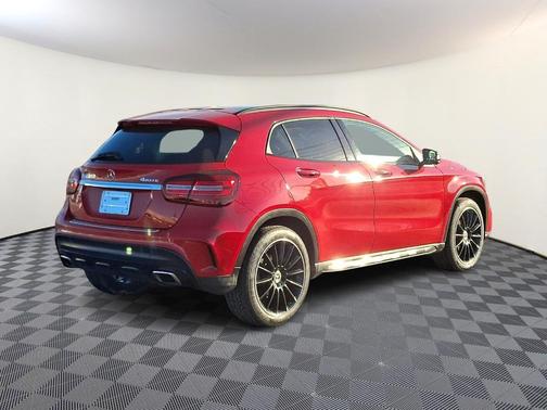 2020 Mercedes-Benz GLA 250 Base 4MATIC