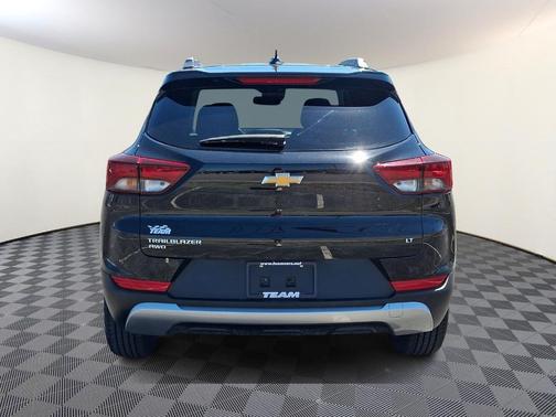 Mosaic Black Metallic 2023 Chevrolet Trailblazer LT