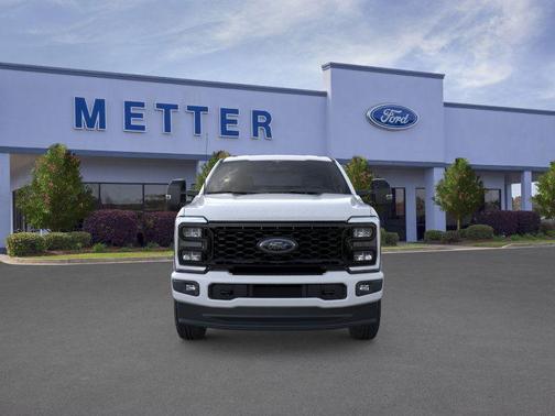 Oxford White 2026 Ford F-250 Lariat