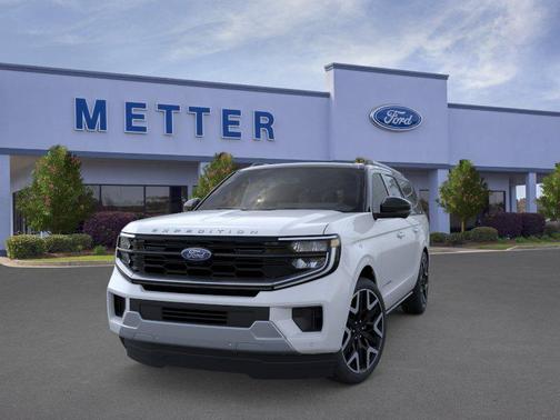 Space Silver Metallic 2026 Ford Expedition Max Platinum