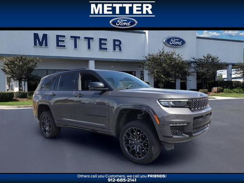 Baltic Gray Metallic Clearcoat 2023 Jeep Grand Cherokee L Summit