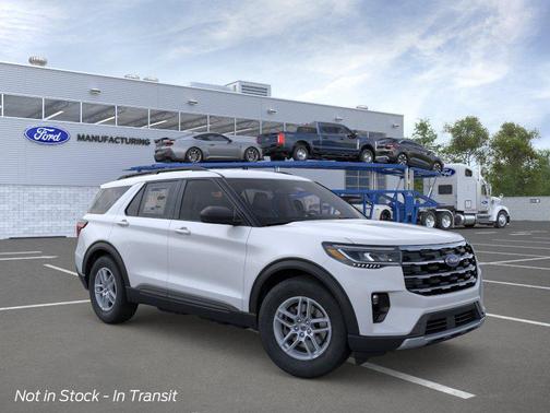 Space White Metallic 2026 Ford Explorer Active