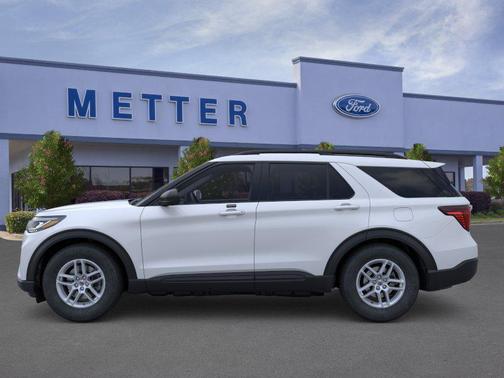 Space White Metallic 2026 Ford Explorer Active