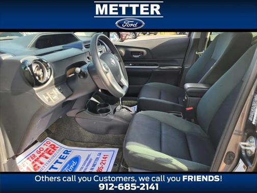 2016 Toyota Prius c Four