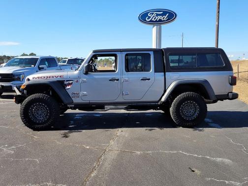 2020 Jeep Gladiator Mojave 4X4