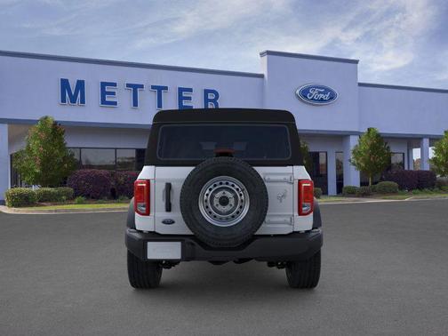 2025 Ford Bronco Base