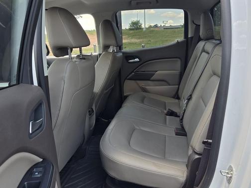 Summit White 2016 GMC Canyon SLT