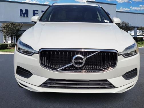 2020 Volvo XC60 T6 Momentum