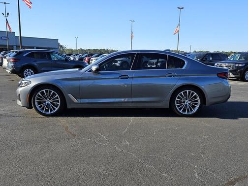 2022 BMW 530 i xDrive