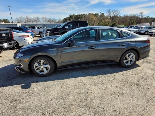 2023 Hyundai SONATA SE