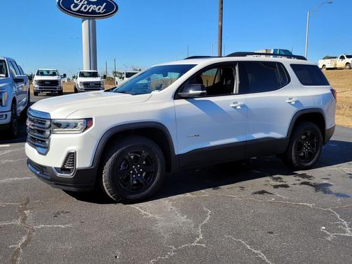 2023 GMC Acadia AWD AT4